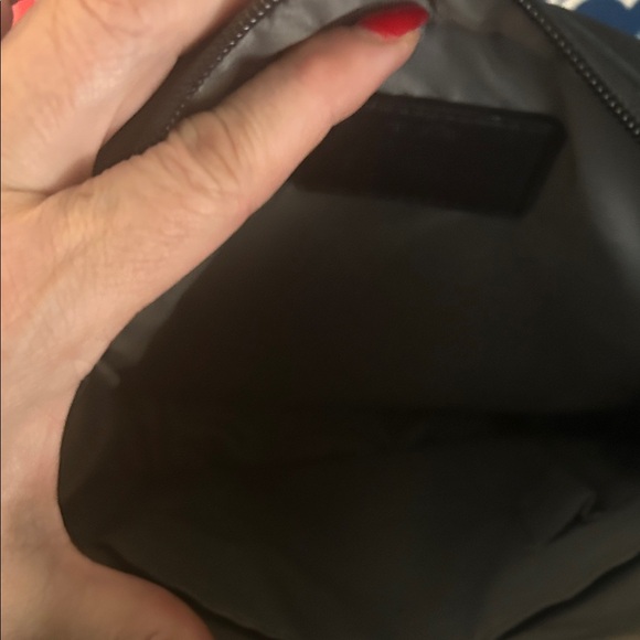 TUMI LUXURY CROSSBODY TRAVEL BAG NWOT - Picture 5 of 8